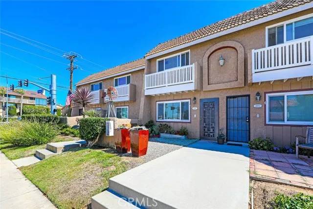 Huntington Beach, CA 92649,4986 Pearce Drive #23