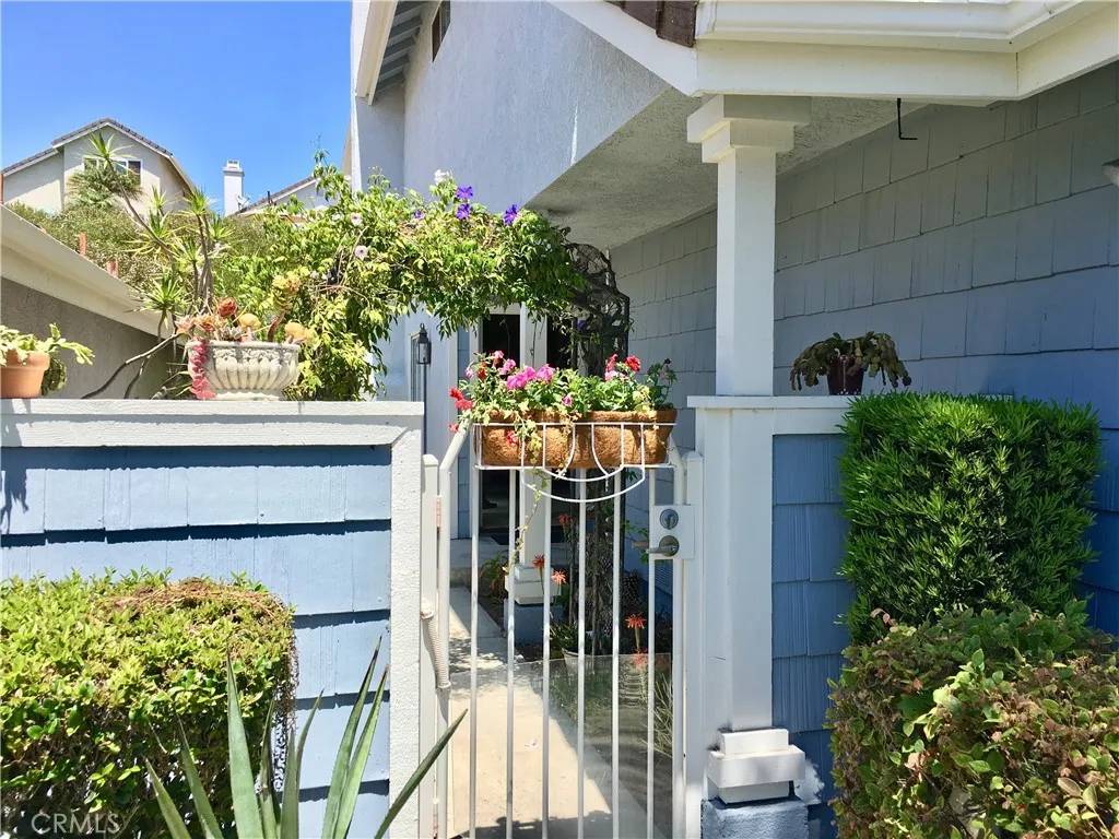San Clemente, CA 92673,2309 Calle Balandra