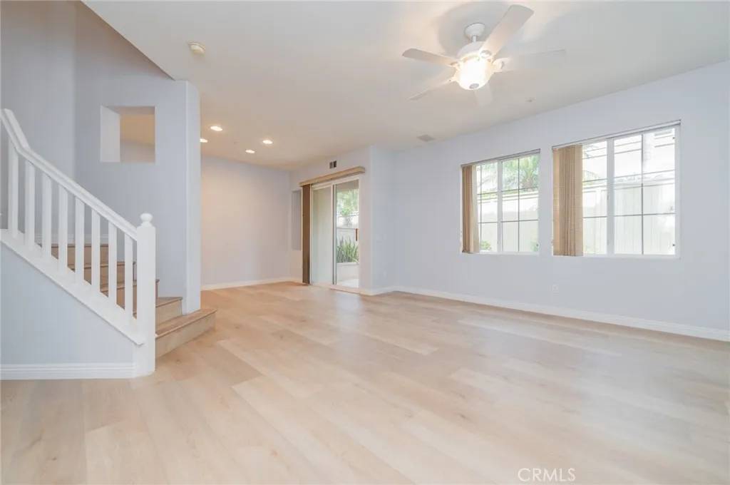 Irvine, CA 92620,807 Yorkshire