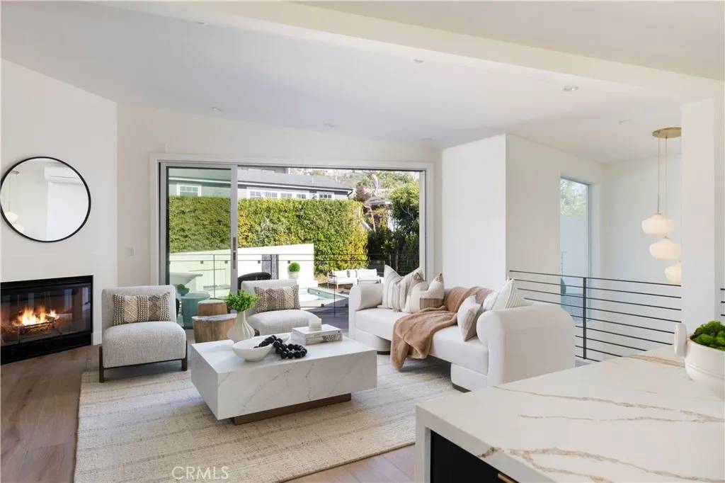 Laguna Beach, CA 92651,32416 Coast Highway