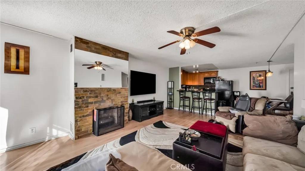 Culver City, CA 90230,6435 Green Valley Circle #214