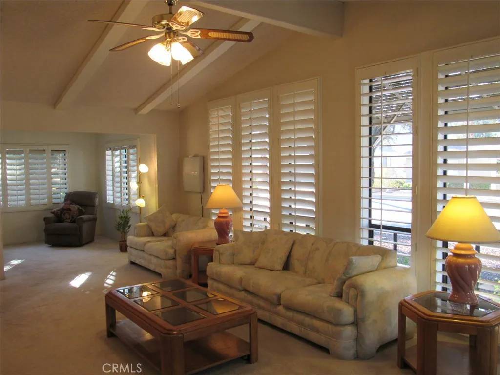 Palm Desert, CA 92260,42090 Diadomite