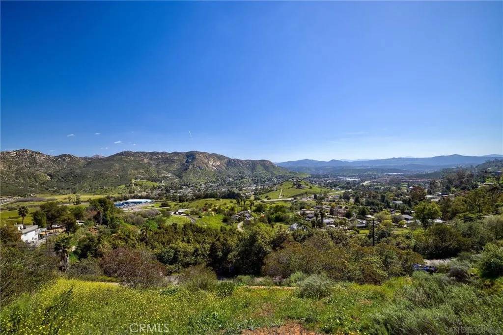 Lakeside, CA 92040,11642 Hi Ridge