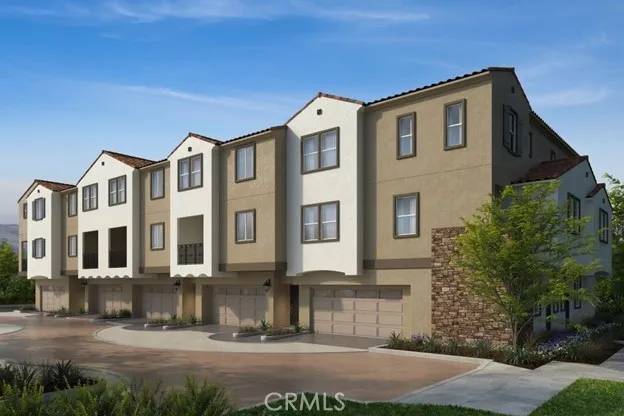 Anaheim, CA 92806,2450 E Agave Avenue #4