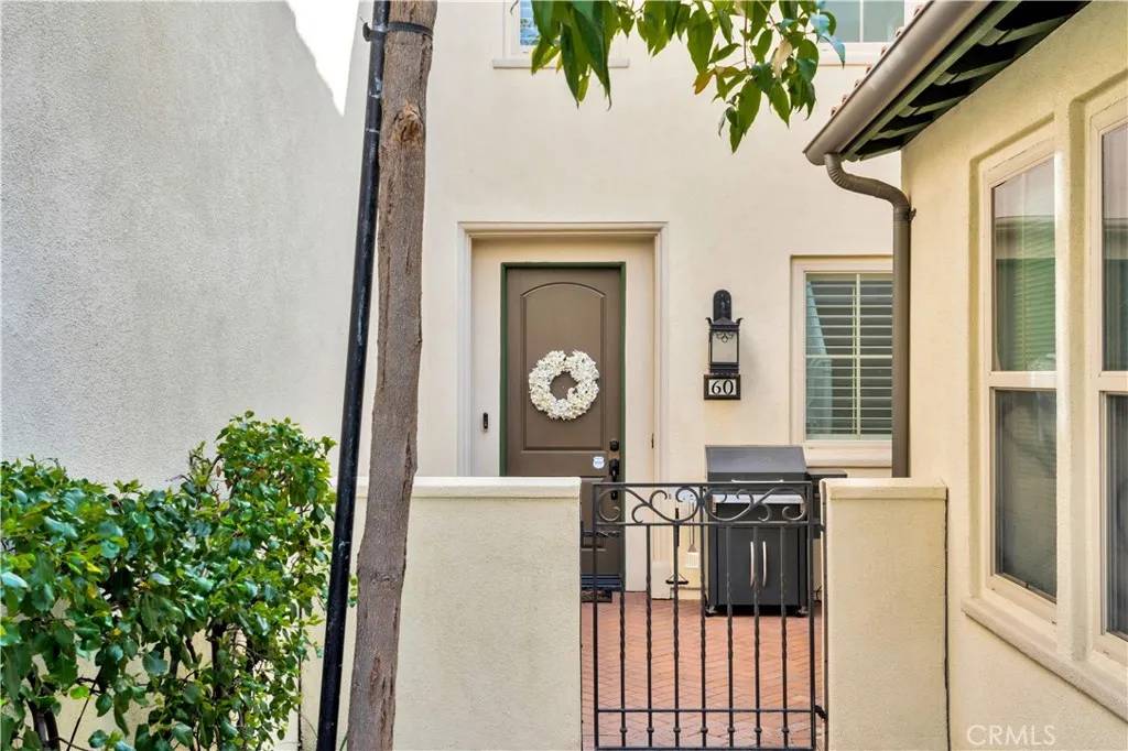 Irvine, CA 92618,60 Peony