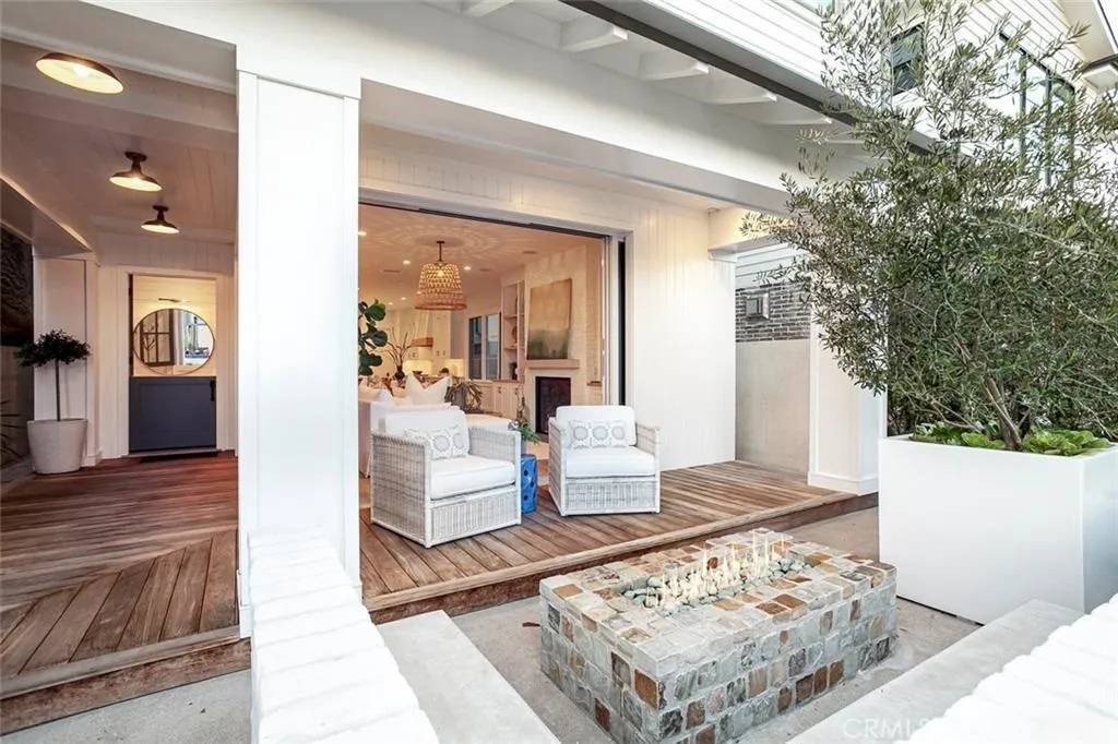 Newport Beach, CA 92663,409 39th Street