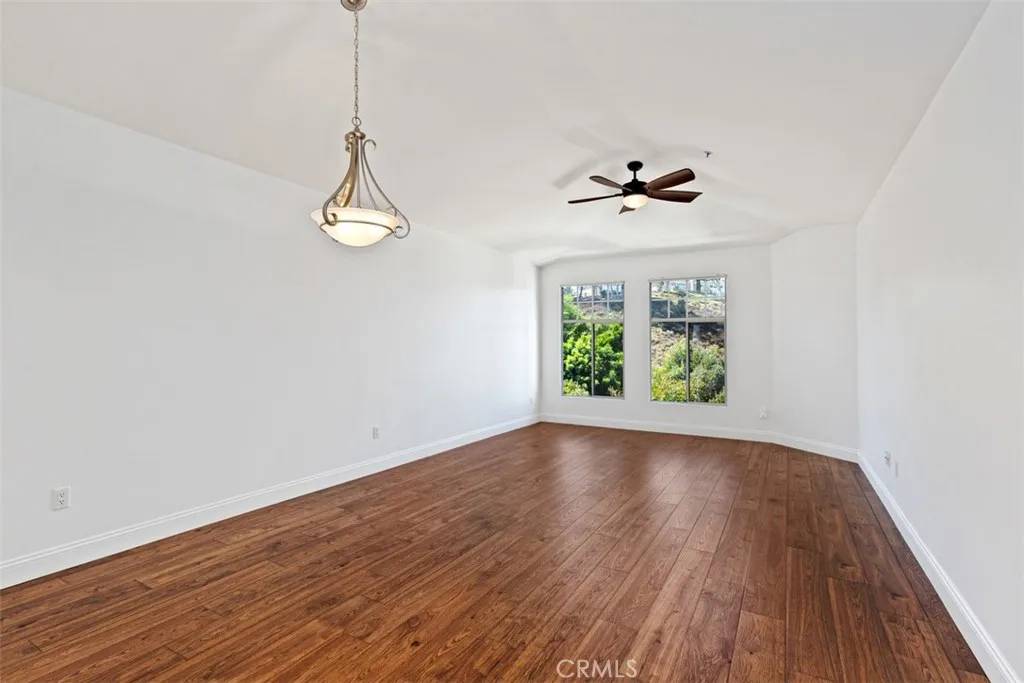 Dana Point, CA 92629,25442 Sea Bluffs Drive #302