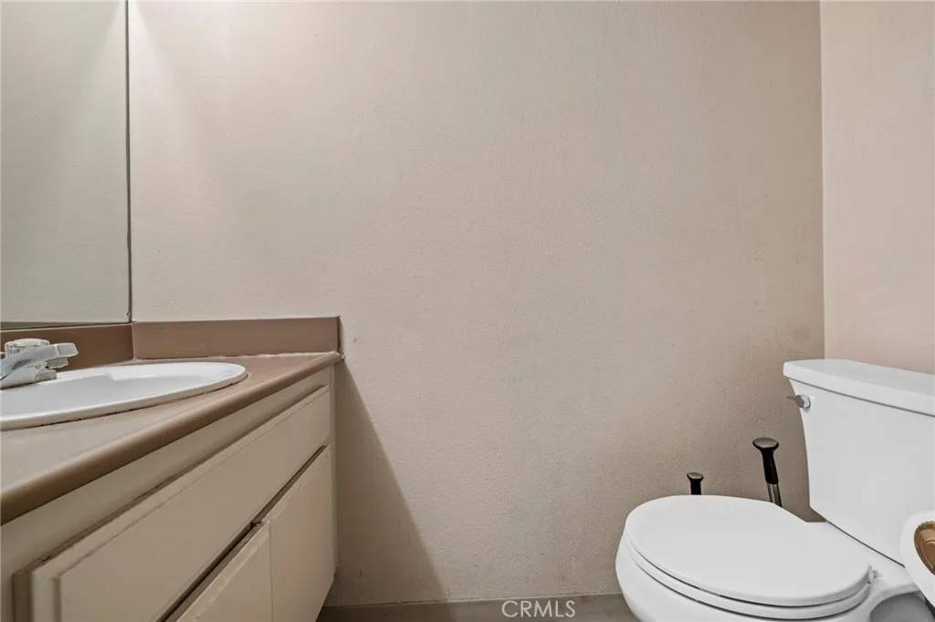 Paramount, CA 90723,8514 Century Boulevard #C