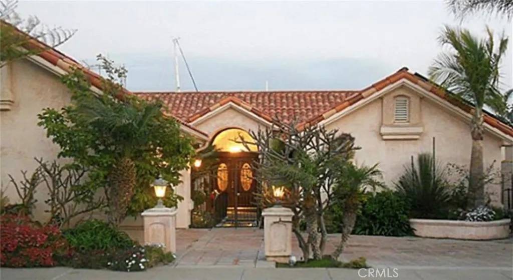 Huntington Beach, CA 92649,3302 Bounty Circle