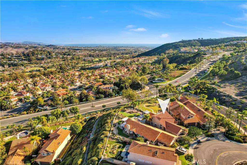 Laguna Niguel, CA 92677,30376 Anamonte