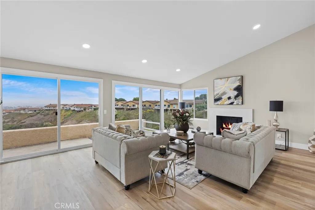 Laguna Niguel, CA 92677,31002 Flying Cloud Drive