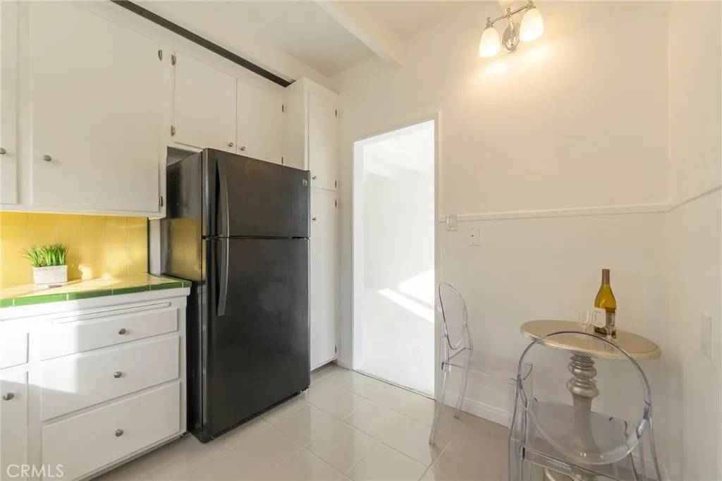 Long Beach, CA 90803,231 Junipero Avenue #10
