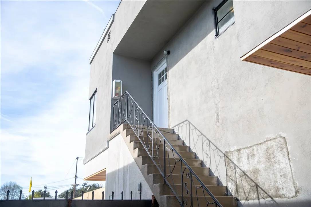 Long Beach, CA 90805,5908 Atlantic Avenue #APT D