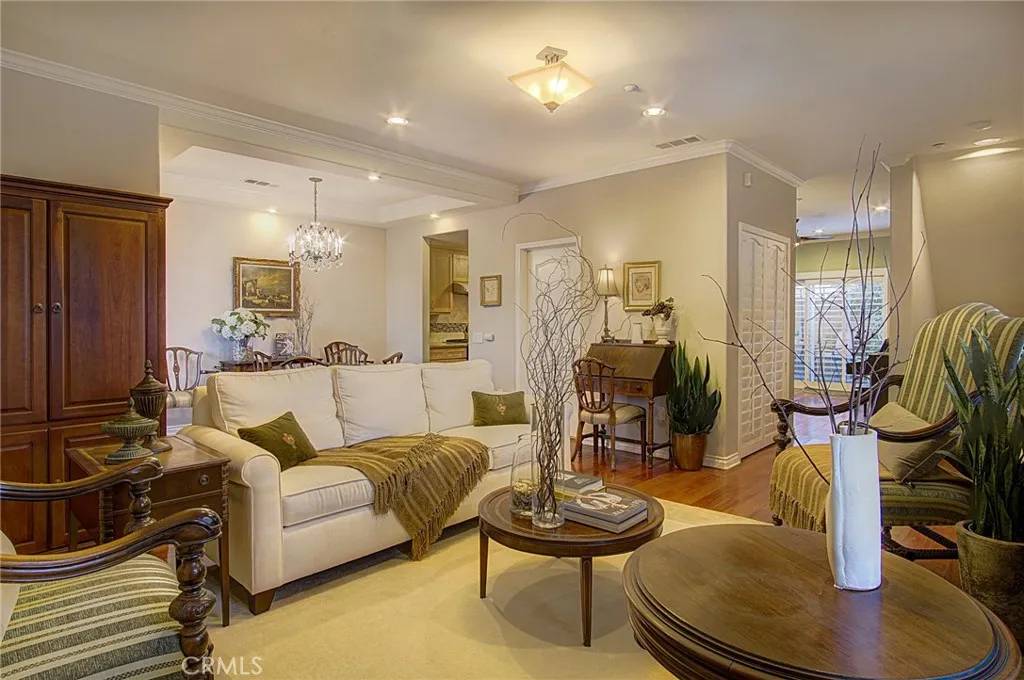 Pasadena, CA 91106,690 S Marengo Avenue #1