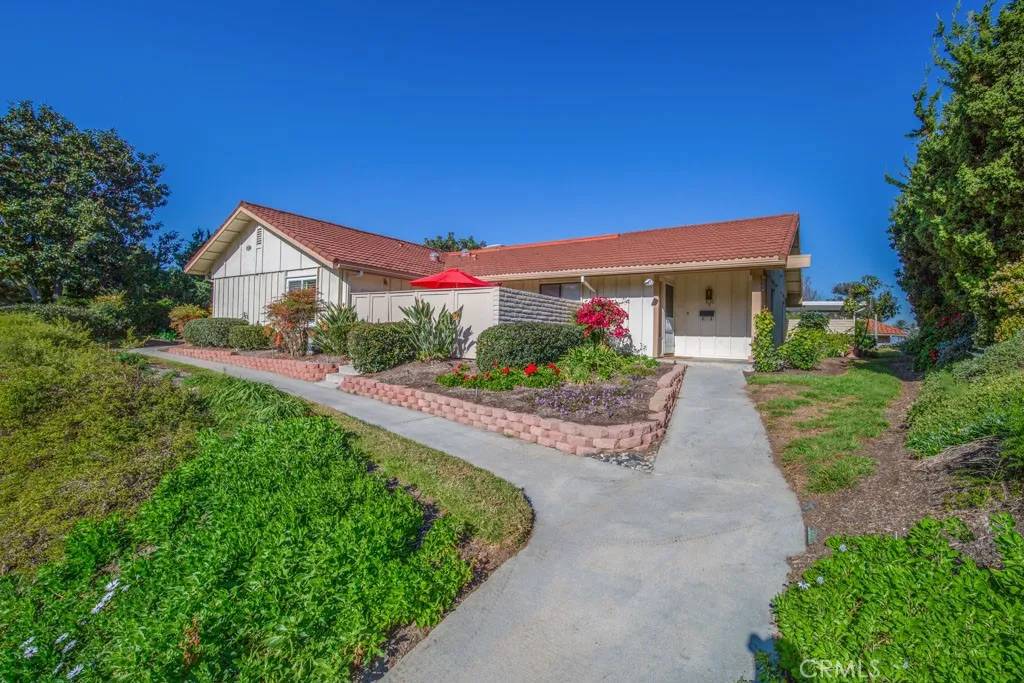 Laguna Woods, CA 92637,3130 Via Serena North #B