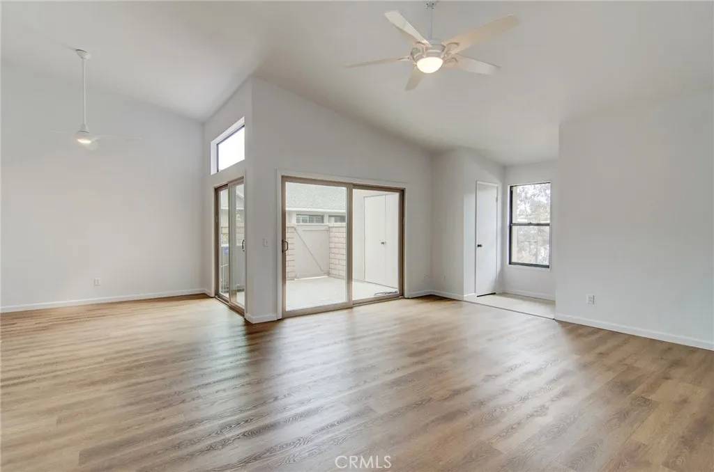 Huntington Beach, CA 92646,8566 Larkhall Circle #809D