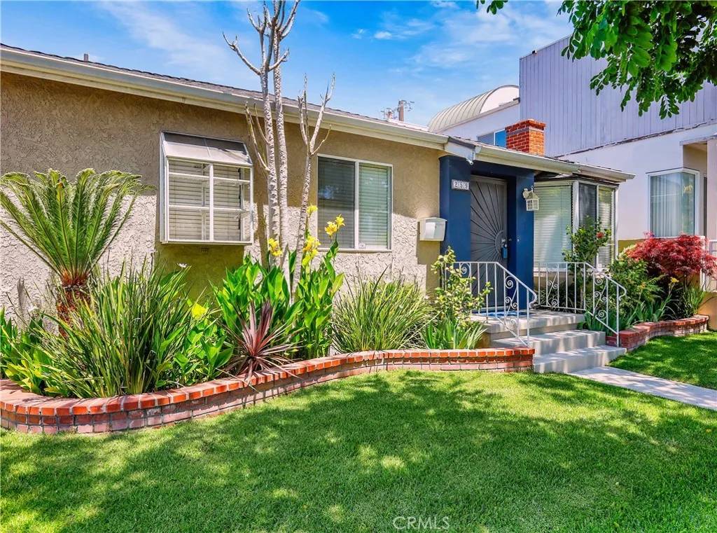 Long Beach, CA 90803,259 Ravenna Drive
