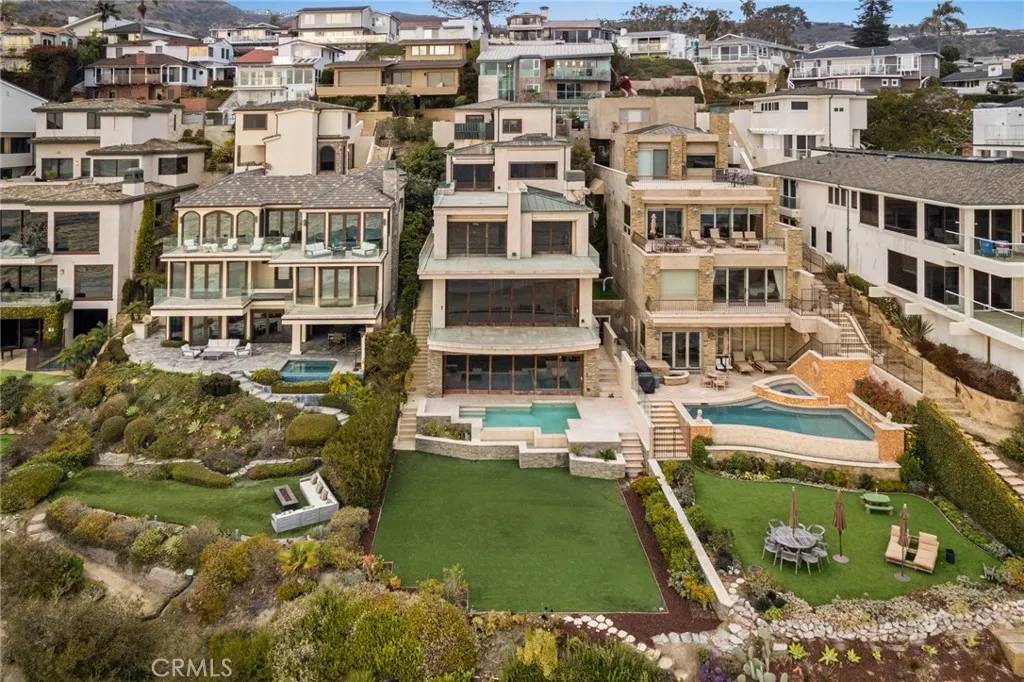 Laguna Beach, CA 92651,25 Bay Drive