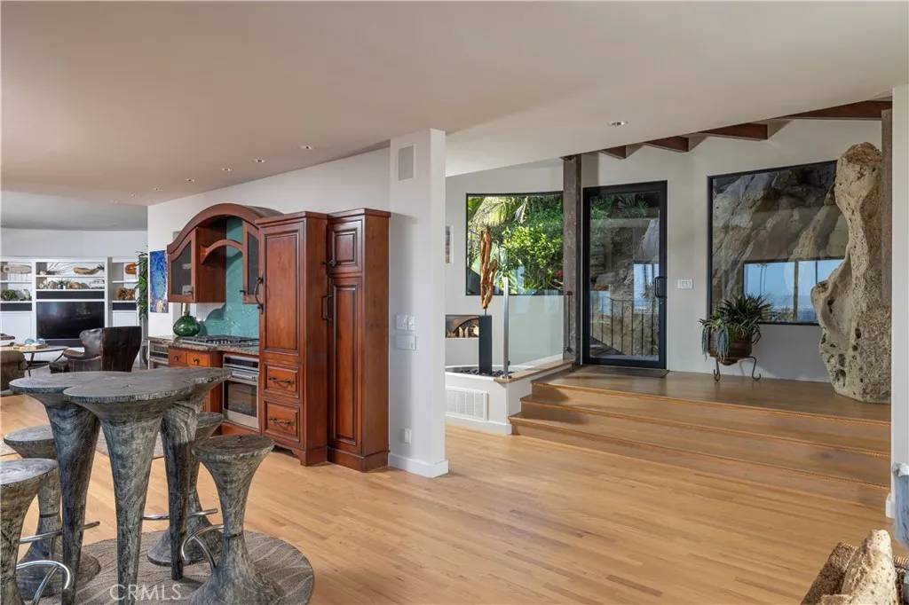 Corona Del Mar, CA 92625,2901 Ocean Boulevard
