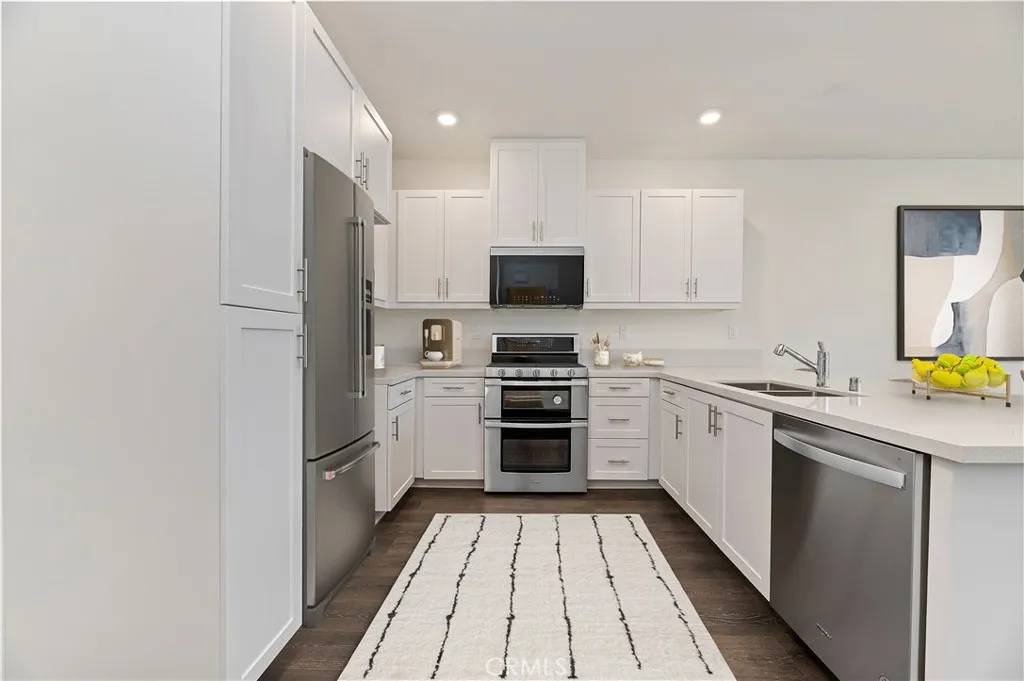 Vista, CA 92081,1013 Logan Lane