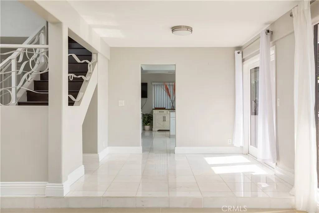 Huntington Beach, CA 92649,16871 Saybrook Lane