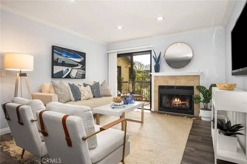 Laguna Hills, CA 92653,25521 Indian Hill Lane #A