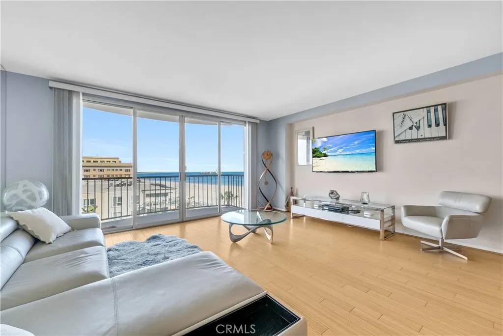 Long Beach, CA 90802,850 E Ocean Boulevard #702