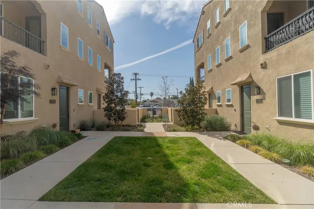 Huntington Beach, CA 92647,17941 Olivia Lane