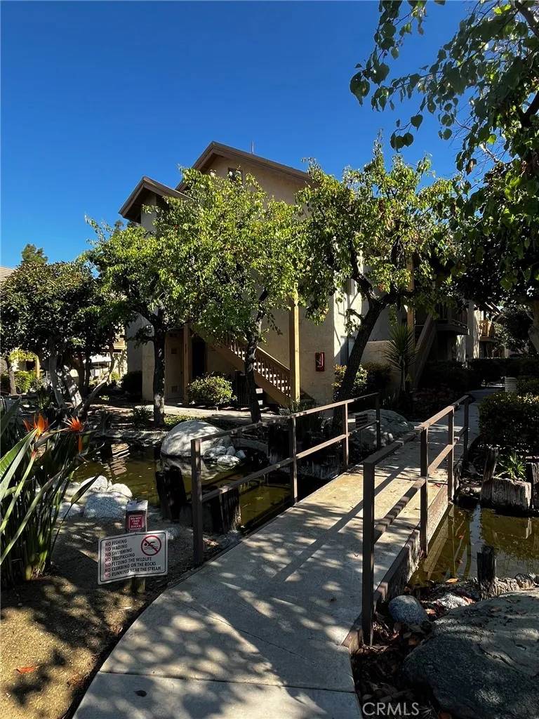 Irvine, CA 92618,461 Orange Blossom