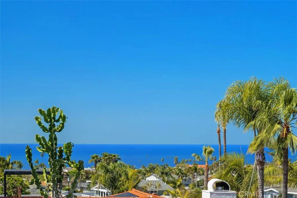 San Clemente, CA 92672,103 W Avenida Santiago