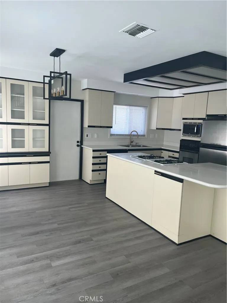 Long Beach, CA 90808,5643 E Coralite Street