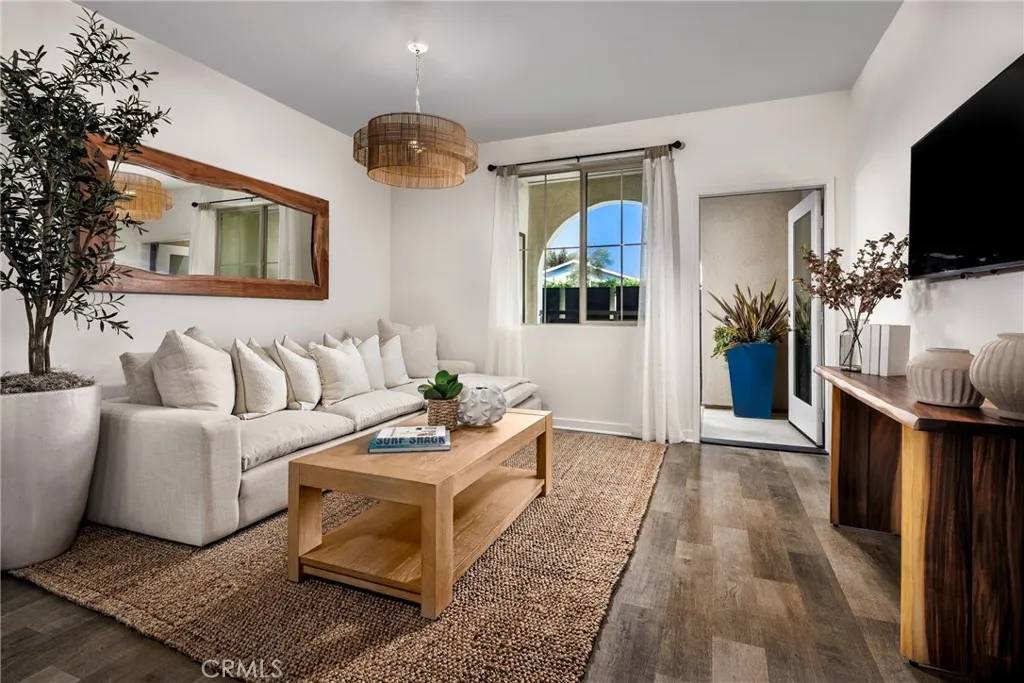 Cypress, CA 90630,9001 Cerise Lane
