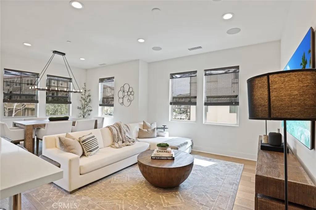Lake Forest, CA 92610,112 High Meadow