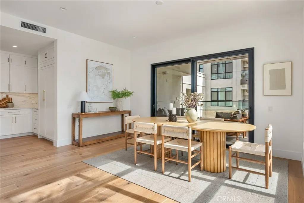 Newport Beach, CA 92660,4261 Uptown Newport Drive #1