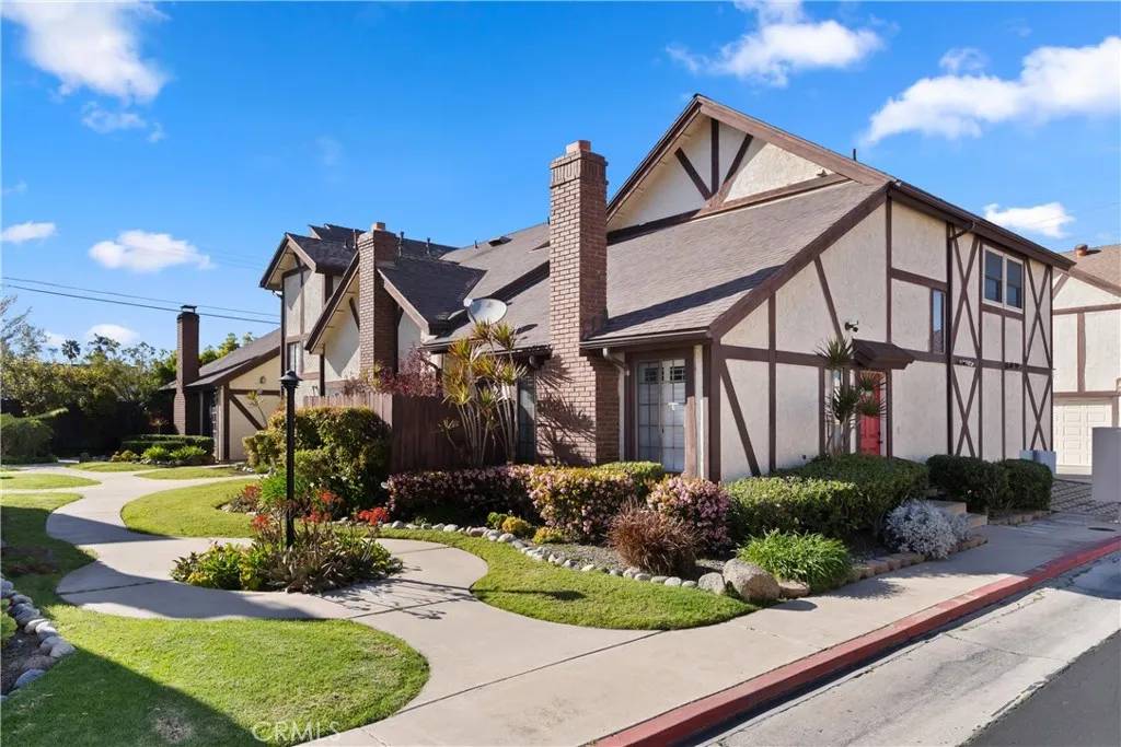 Costa Mesa, CA 92627,543 W Wilson Street #6