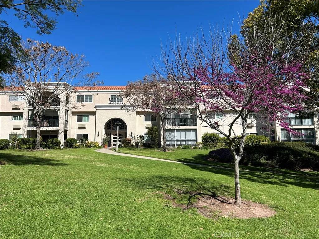 Laguna Woods, CA 92637,5500 W Paseo Del Lago West #3D