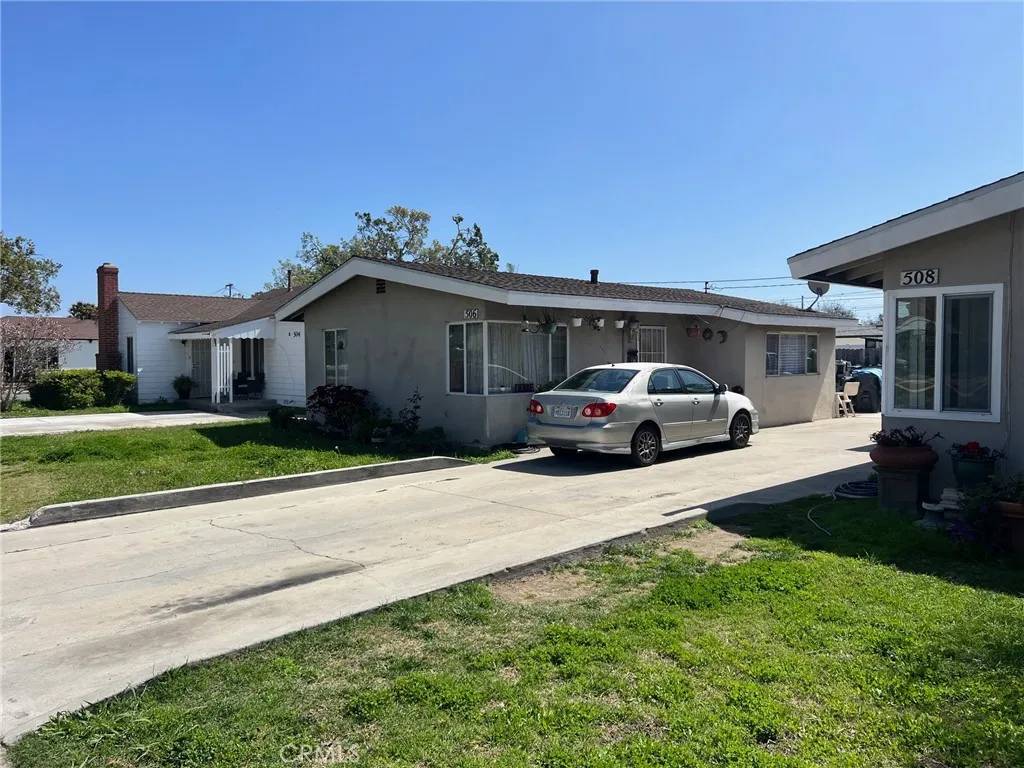 Santa Ana, CA 92707,508 W Edinger Avenue