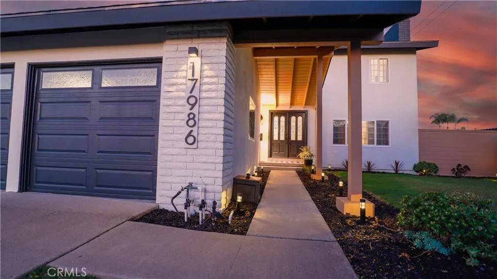 Fountain Valley, CA 92708,17986 Santa Olivia Street