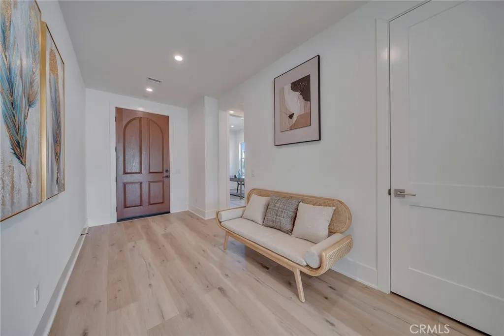 Irvine, CA 92618,316 Brimwood