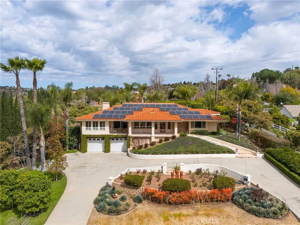 Fallbrook, CA 92028,2740 Los Alisos Drive