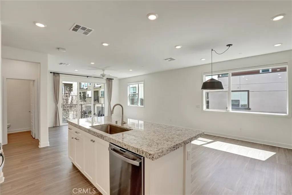 Lake Forest, CA 92630,132 Denali