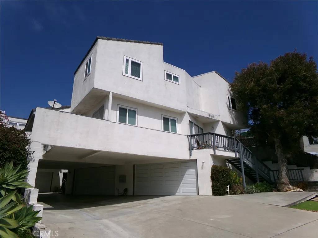 San Clemente, CA 92672,210 W Escalones