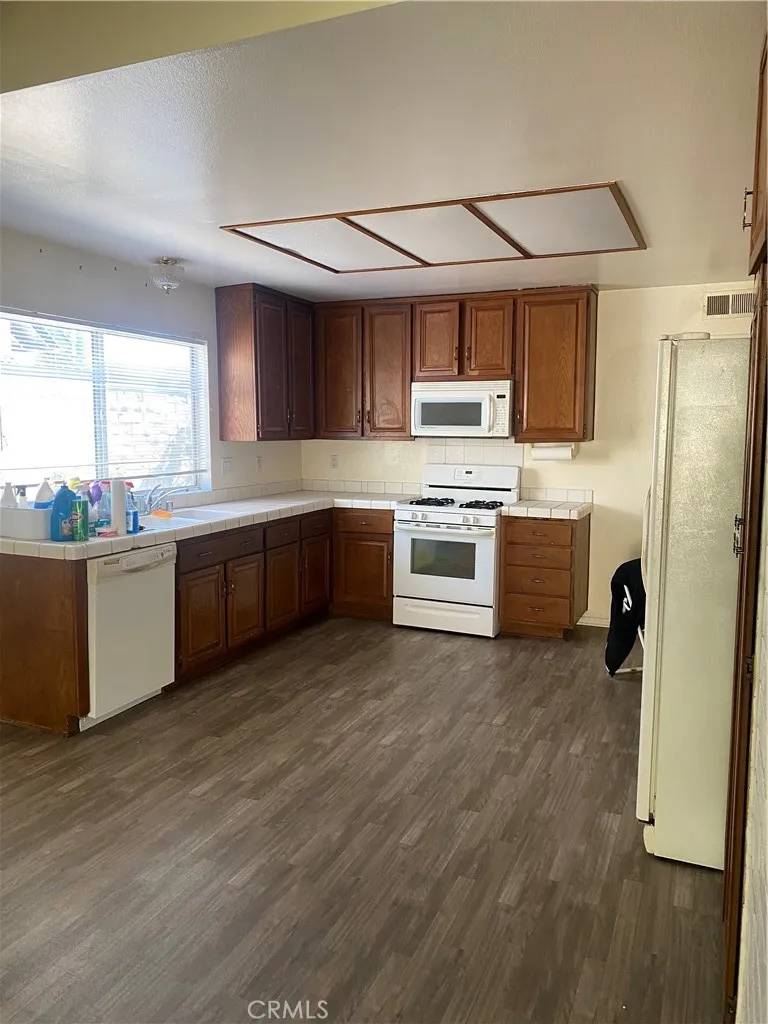 Corona, CA 92879,1591 Del Norte Drive