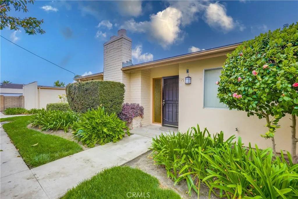 Tustin, CA 92780,1881 Mitchell Avenue #117