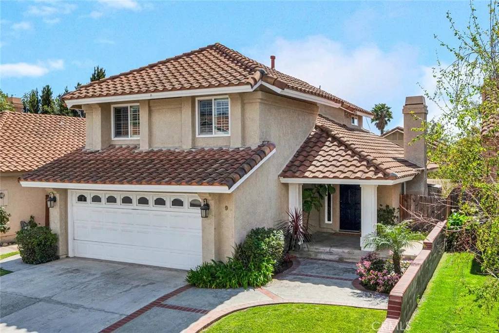Rancho Santa Margarita, CA 92688,9 Las Piedras