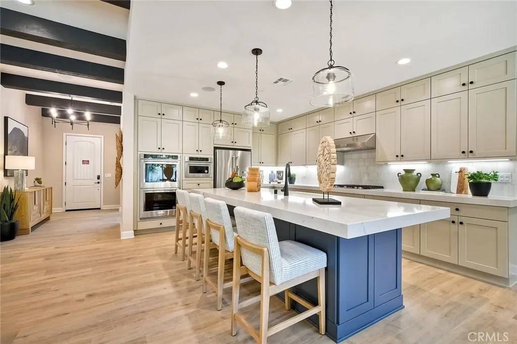 Escondido, CA 92026,3002 Mesa Glen