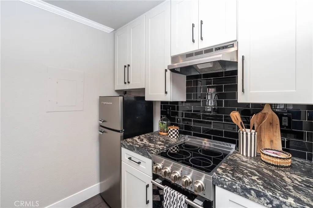 Mission Viejo, CA 92691,23325 La Crescenta #D
