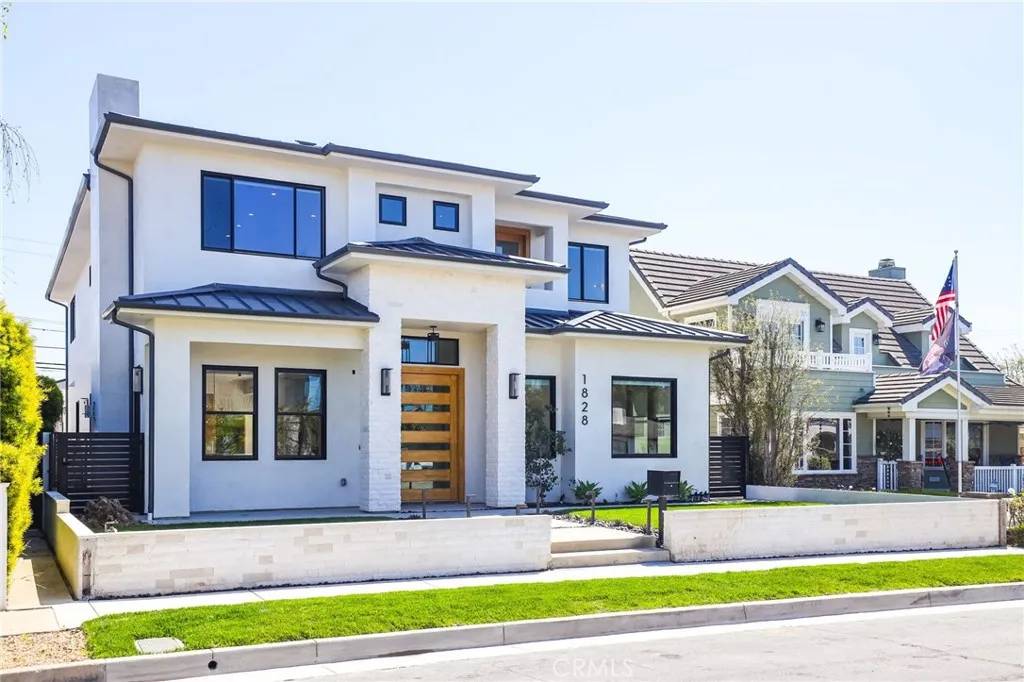 Huntington Beach, CA 92648,1828 Pine Street