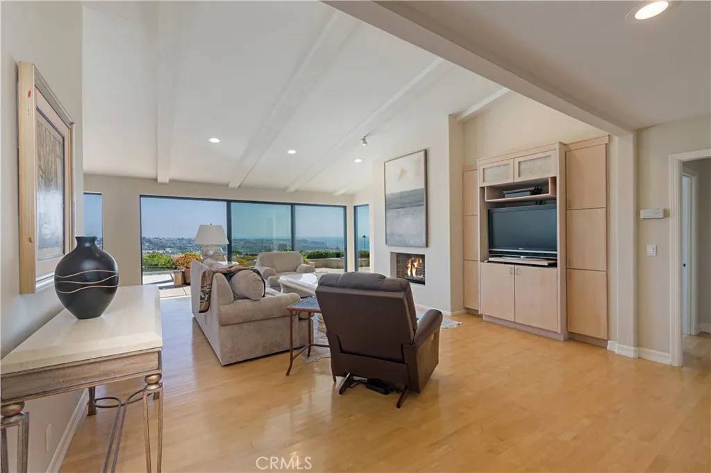 Dana Point, CA 92629,23282 Palawan Circle