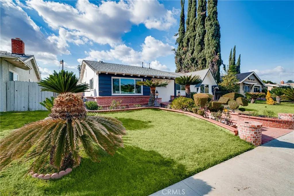 West Hills, CA 91307,6901 Fallbrook Avenue